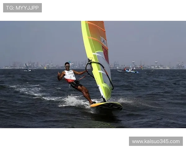 帆船毕焜谈对大海的敬畏心